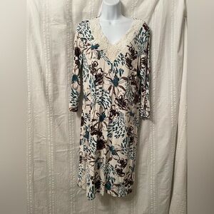 Soma Cool Nights 3/4 sleeve sleep dress gown size medium. Lace on front.